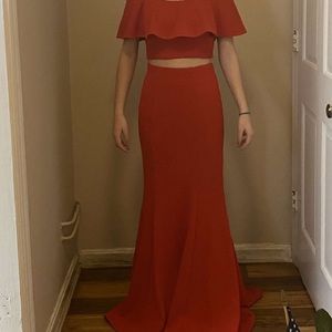 Two piece off the shoulder prom dress !!   Color:Red Size:S